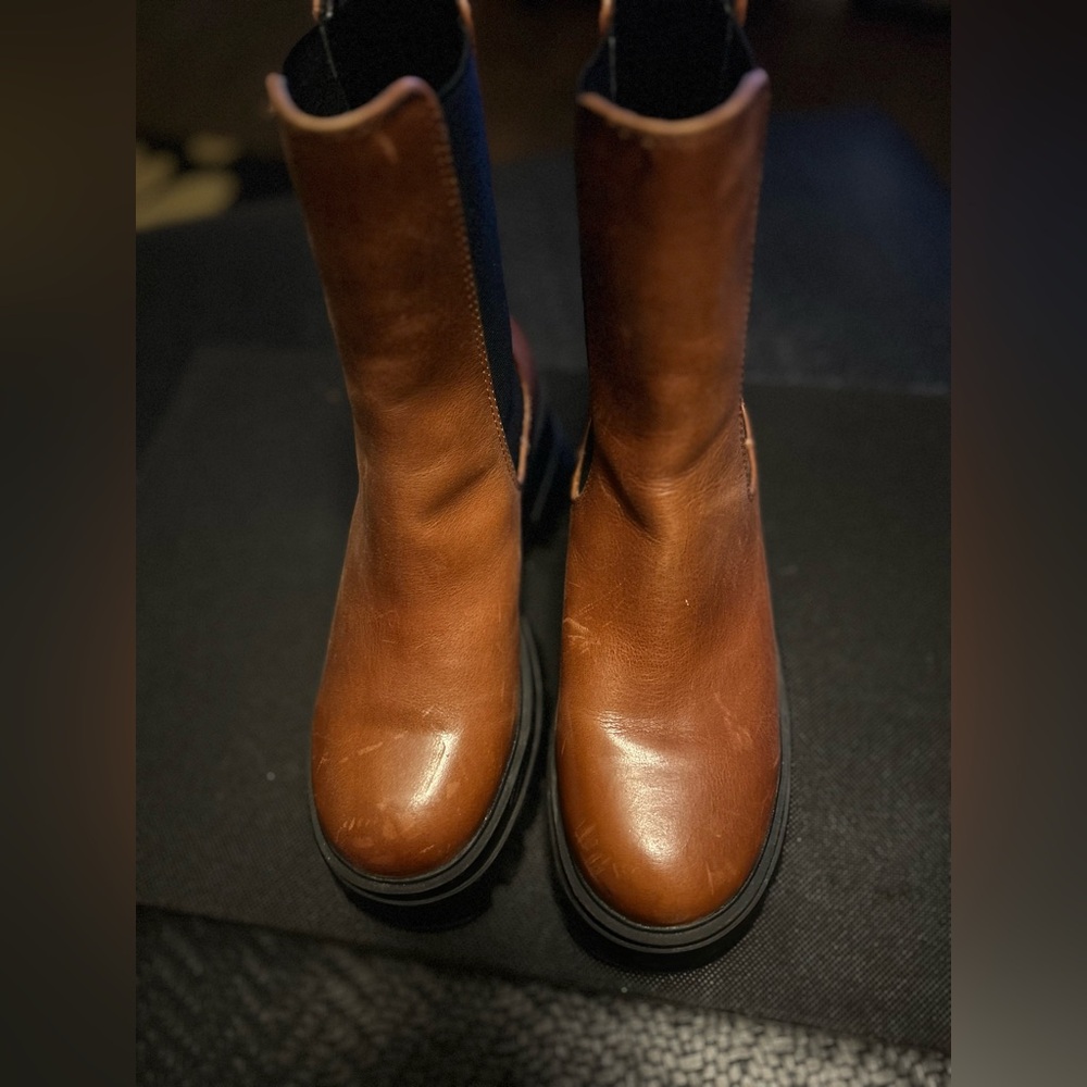 Women’s Gianni Bini chunk boots